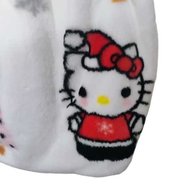 Sanrio Hello Kitty Christmas Holiday Throw Blanket ๐ - Picture 10 of 10